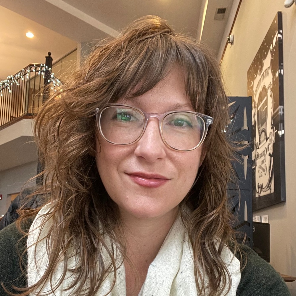 Meet your Posher, Lauren